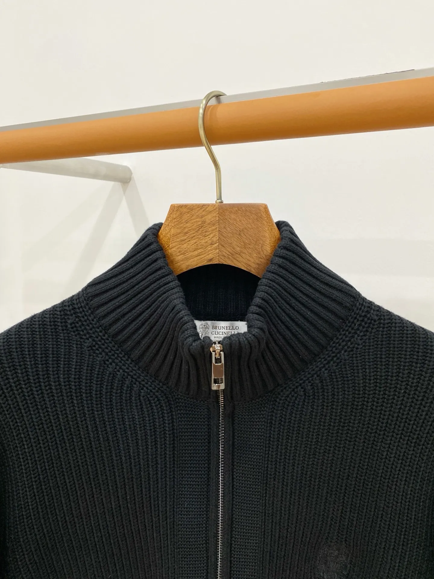 BC Classic is an old-money, gentlemanly and elegant style. The Classic zipper cardigan and woolen sweater are outlined in lines. There are always some items that can transcend seasons and trends and become eternal Classic. The top-quality wool fabrics are selected to bring you just the right wearing experience in the warm sunshine of autumn and winter. The classic zipper stand collar design is simple yet stylish, showing men's unique sophistication and charm. It adds a touch of bright color to the whole, highlighting the wearer's unique taste. And the unique line design not only modifies the body shape, but also adds elegance and calmness. Every detail, every stitch and every detail has been carefully crafted to ensure excellent quality and durability! Sizes: M-3XL (48-56)
